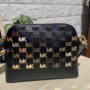 Michael Kors Crossbody Bag